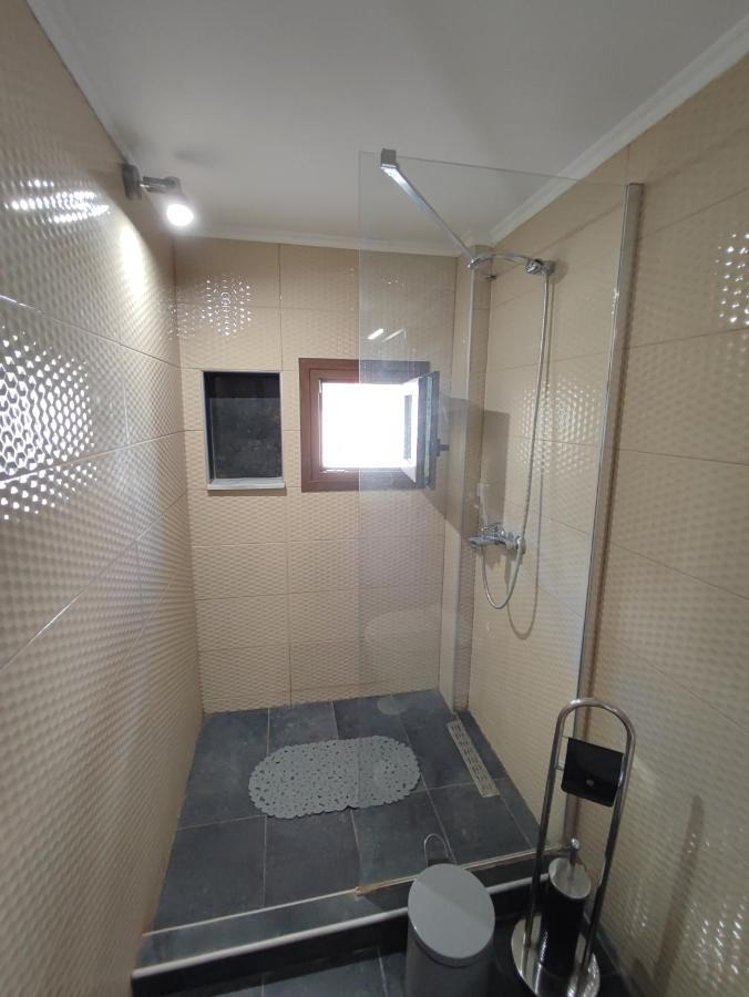 Theasis 4 Luxury Studio With Sea View Неос-Мармарас Экстерьер фото